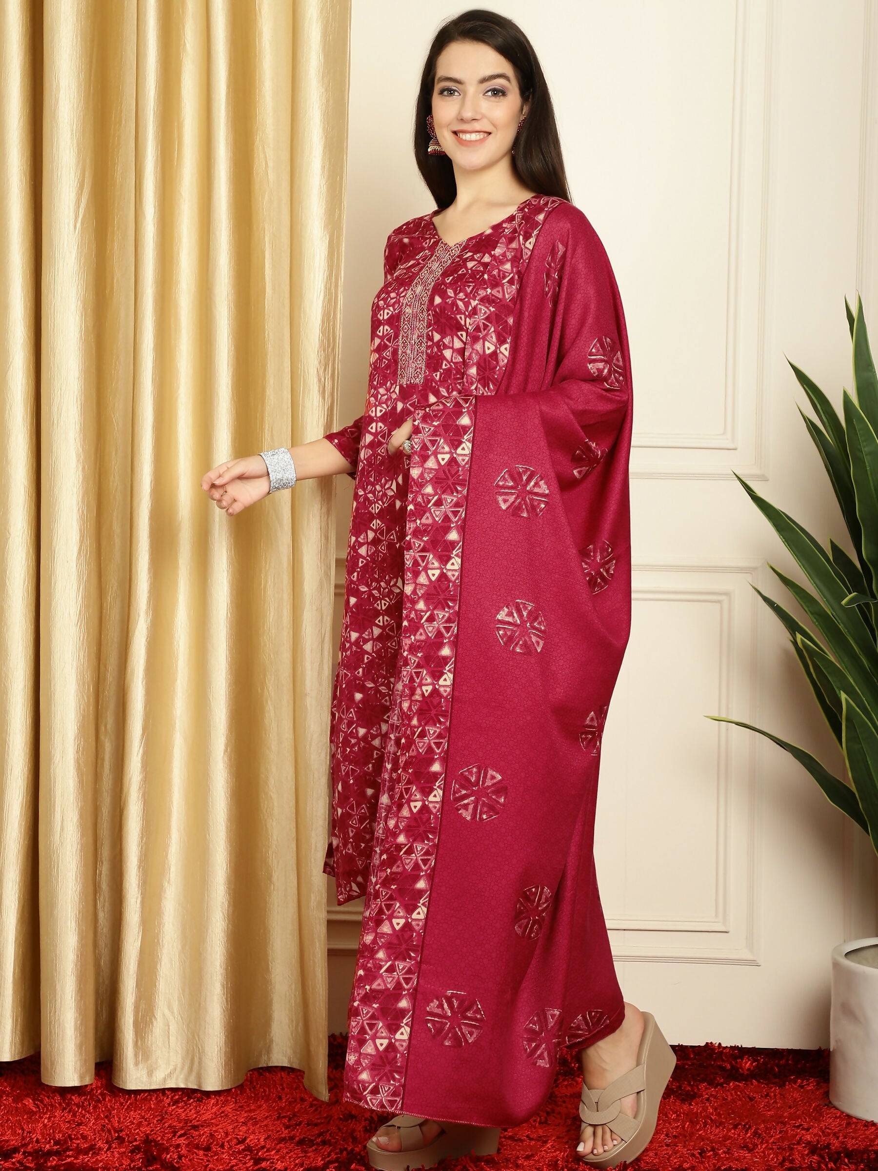 Women's Red Pashmina Straight Kurta Set with Digital Floral Print