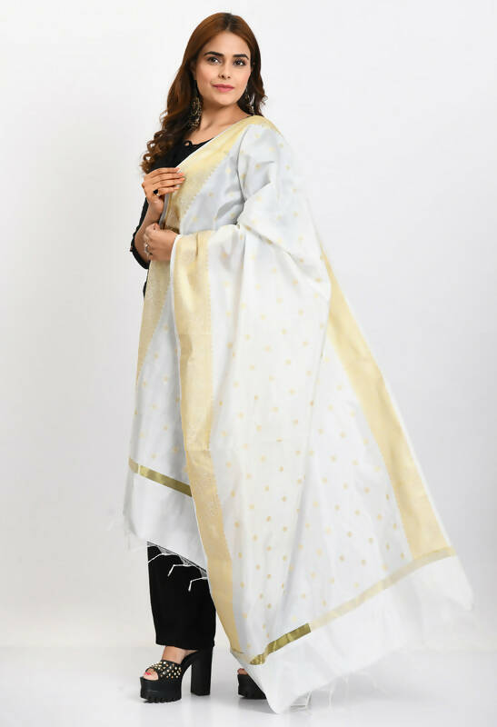 Women's White Banarsi Silk Dupatta with Gold Geometric Woven Design
