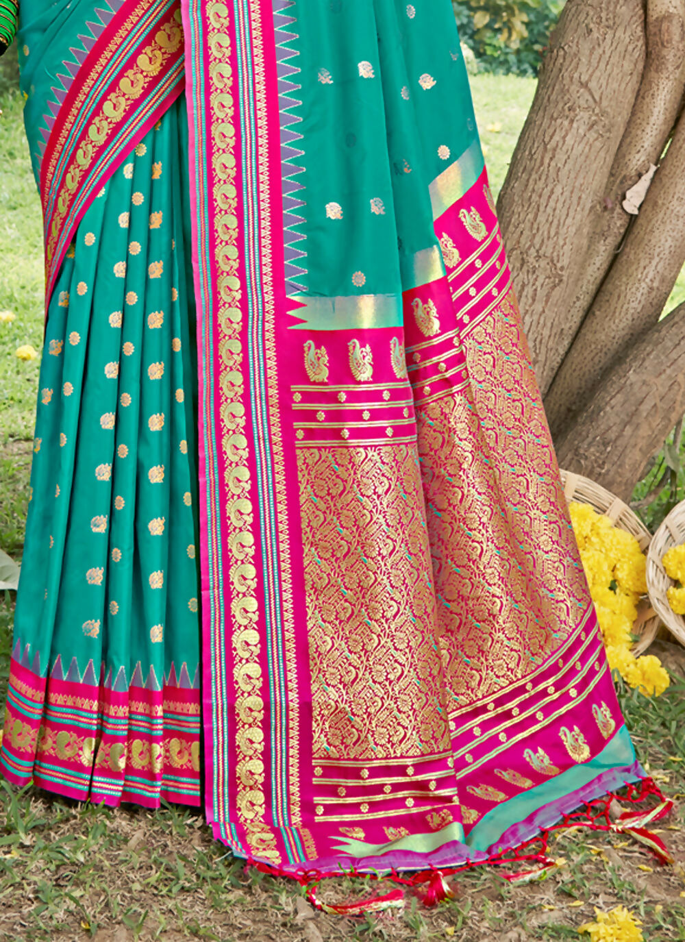 Sea Green Soft Silk Saree with Matching Blouse Fabric