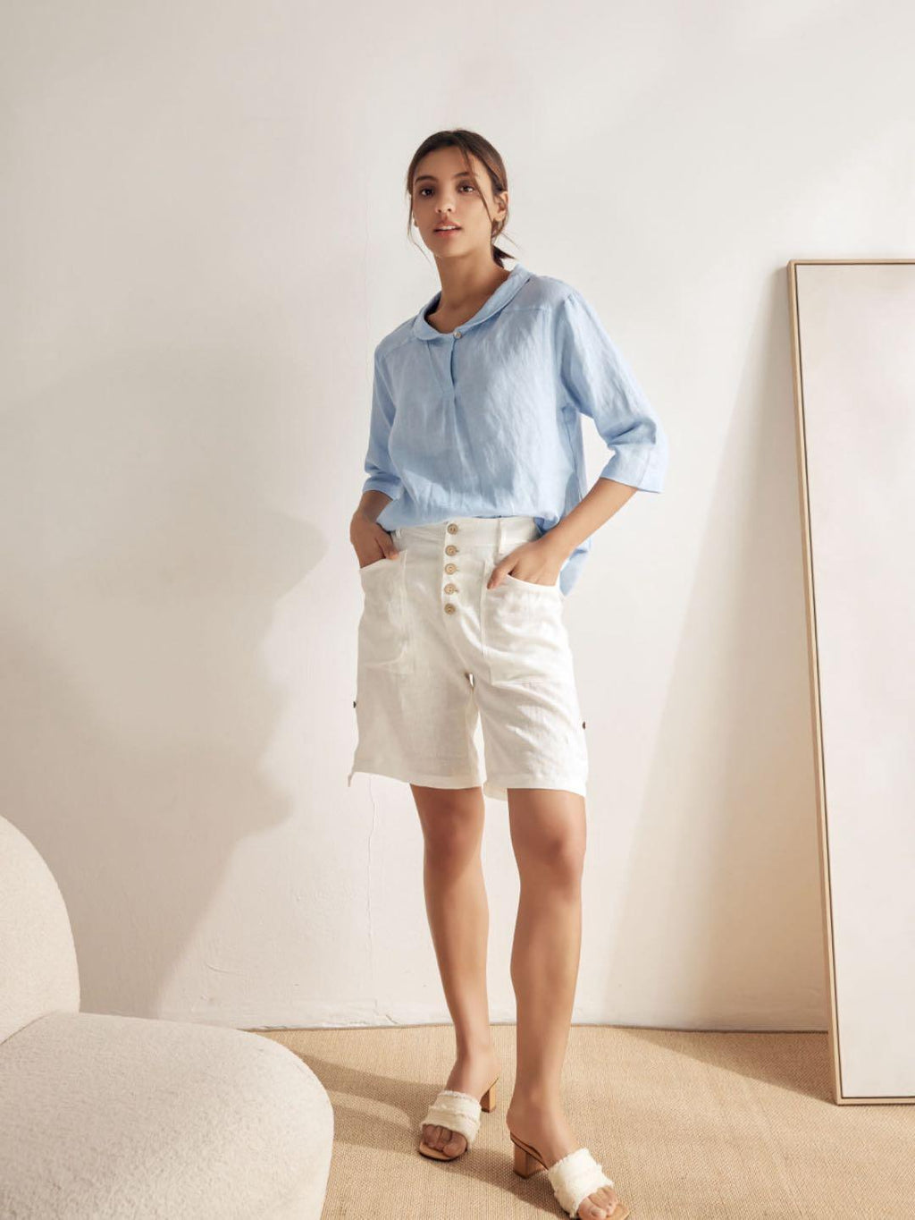 Jade Linen V-Neck Half Sleeve Top
