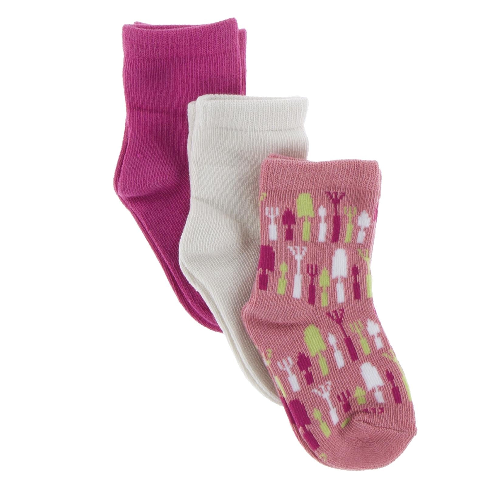 Socks (Set of 3) in Calypso, Natural & Strawberry Garden Tools