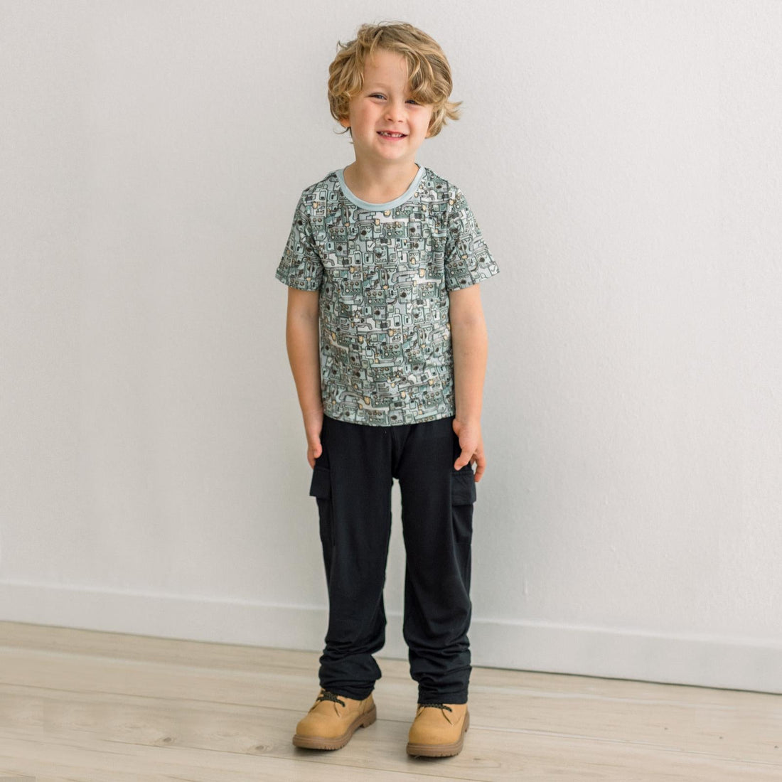 Cargo Pants in Midnight