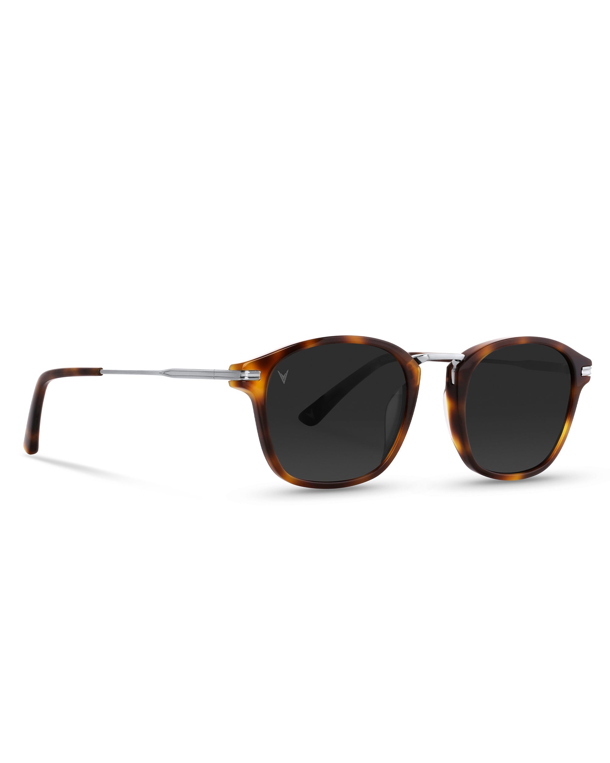The Oliver Rye Tort Polarized Sunglasses with Italian Acetate