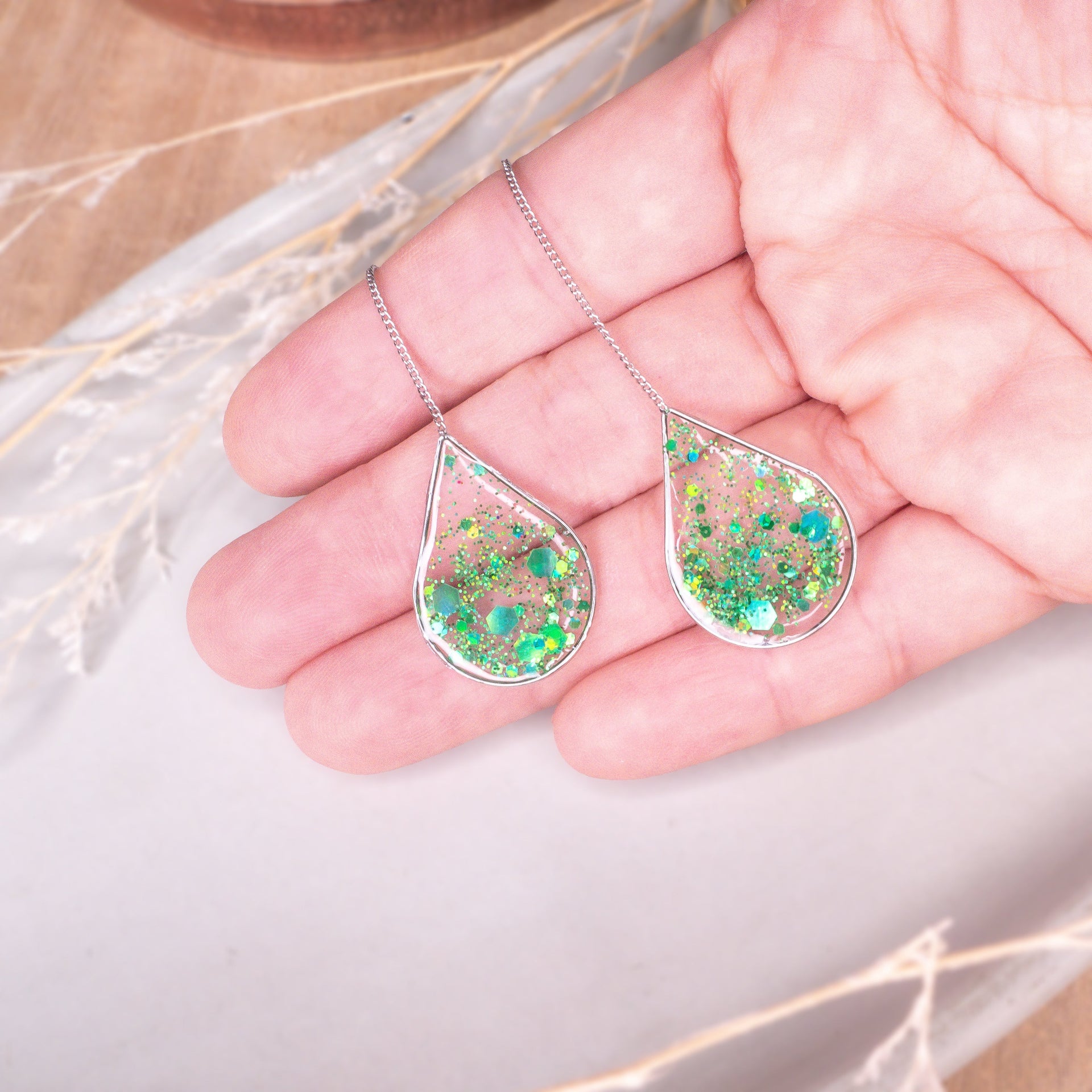 Ngọc Lục Green Glitter Silver Threader Earrings