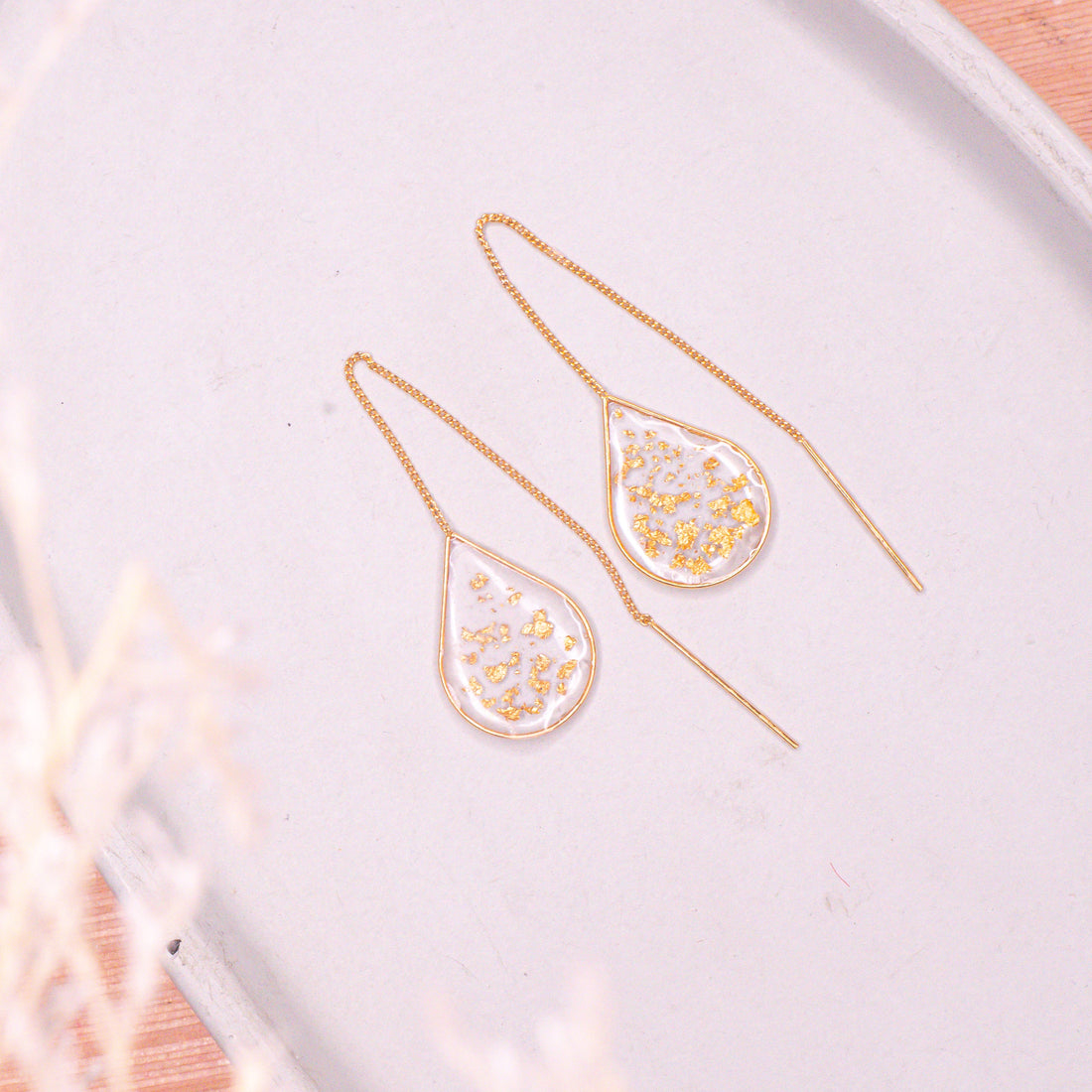 Anh Thư Gold Ear Threaders – Minimalist Statement Drops