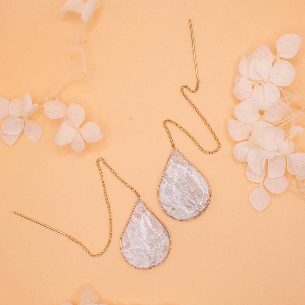 Cẩm White Marble Gold Ear Threaders Lightweight Minimalist Jewelry