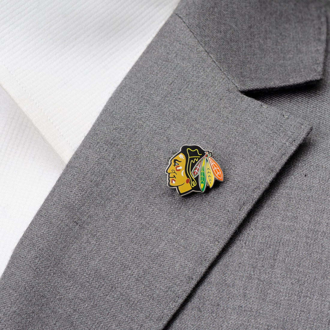 Chicago Blackhawks NHL Logo Lapel Pin in Silver Tone - Image 2