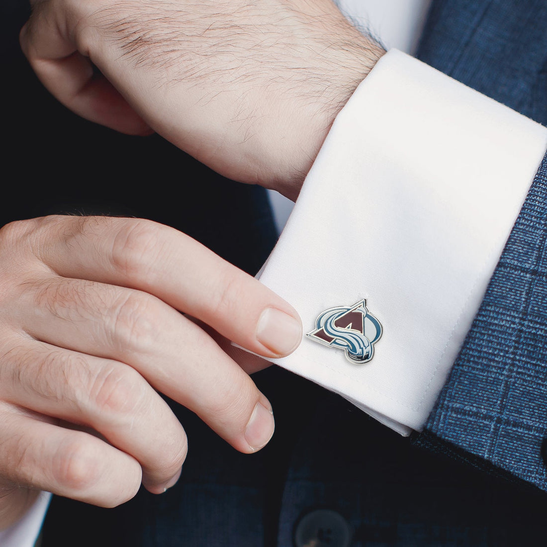 Colorado Avalanche NHL Logo Cufflinks in Silver Tone Metal - Image 2