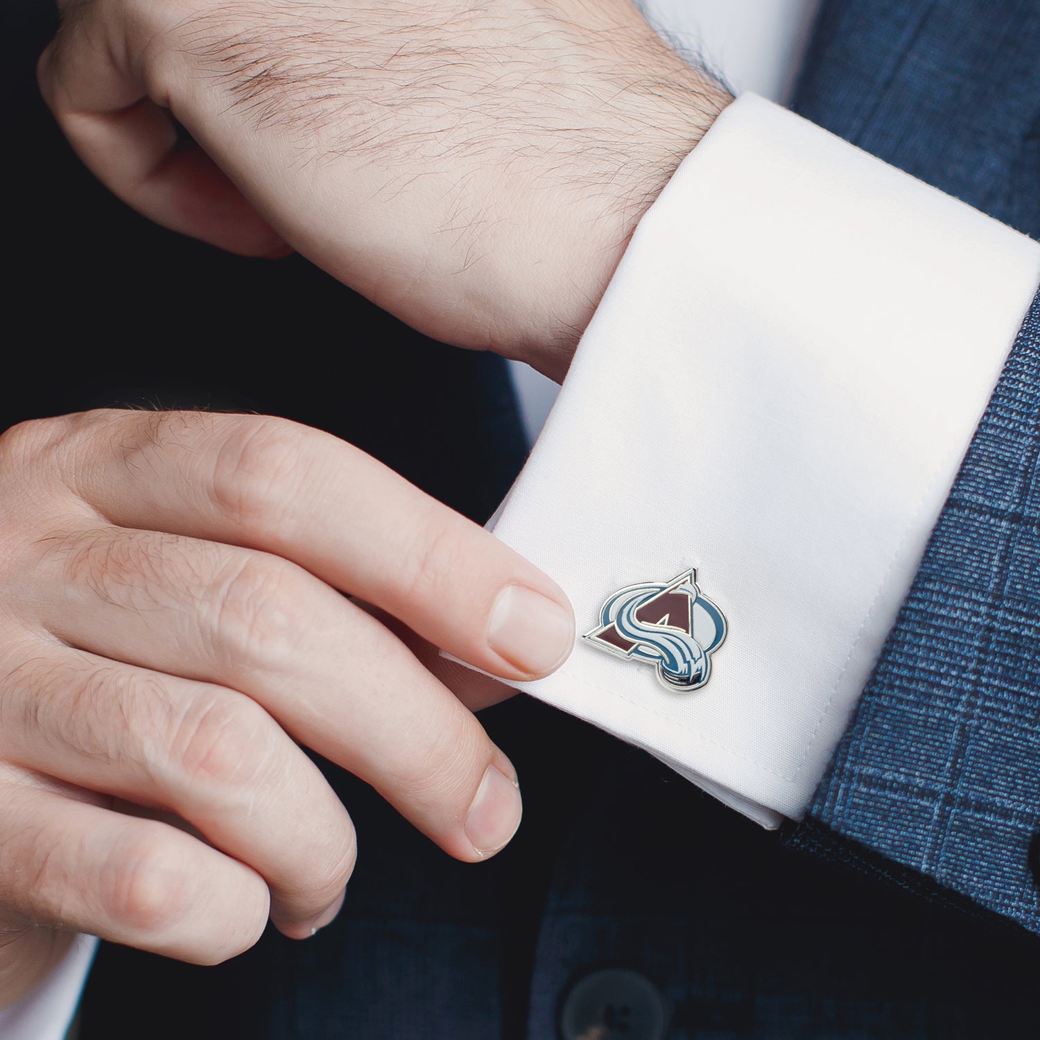 Colorado Avalanche NHL Logo Cufflinks in Silver Tone Metal - Image 2