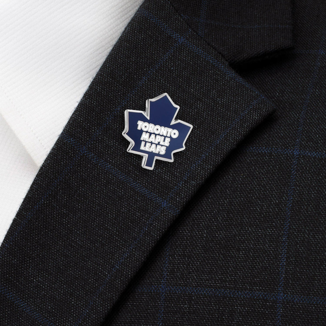 Toronto Maple Leafs NHL Logo Lapel Pin in Silver Tone - Image 4