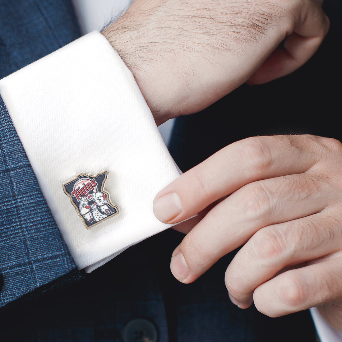 Minnesota Twins Minnie & Paul MLB Baseball Logo Cufflinks - Image 2