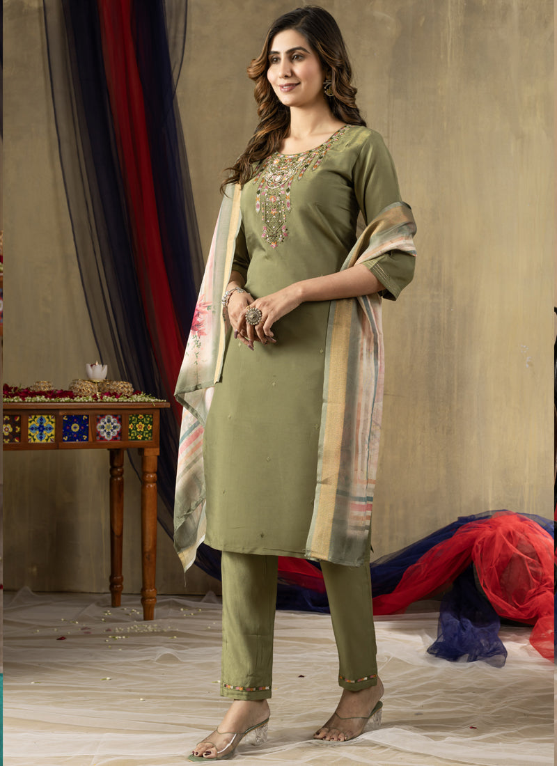 Mehendi Shimmer Gold Silk Thread Embroidered Kurta Set