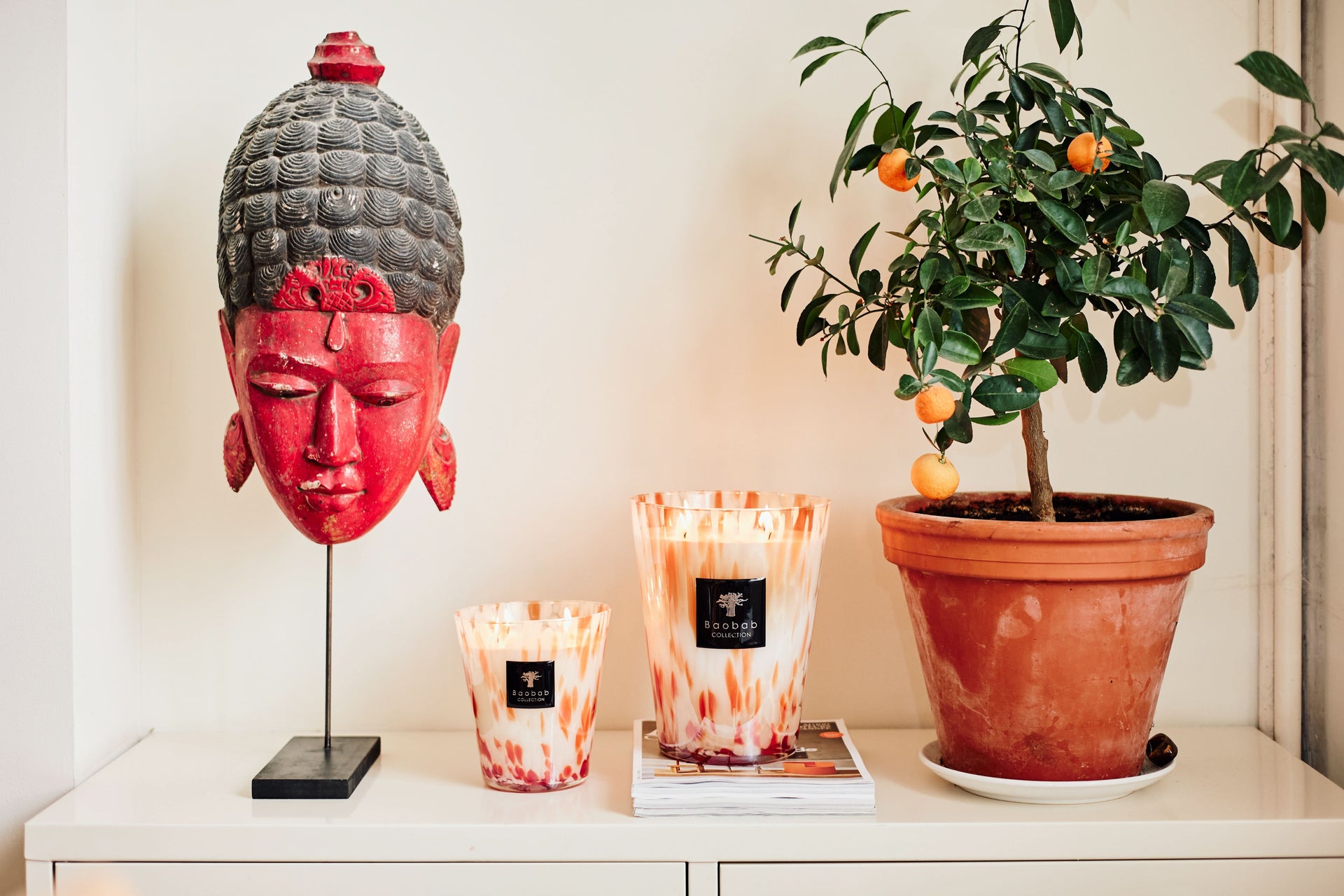 Coral Pearls Max 24 Scented Candle in Hand-Blown Glass