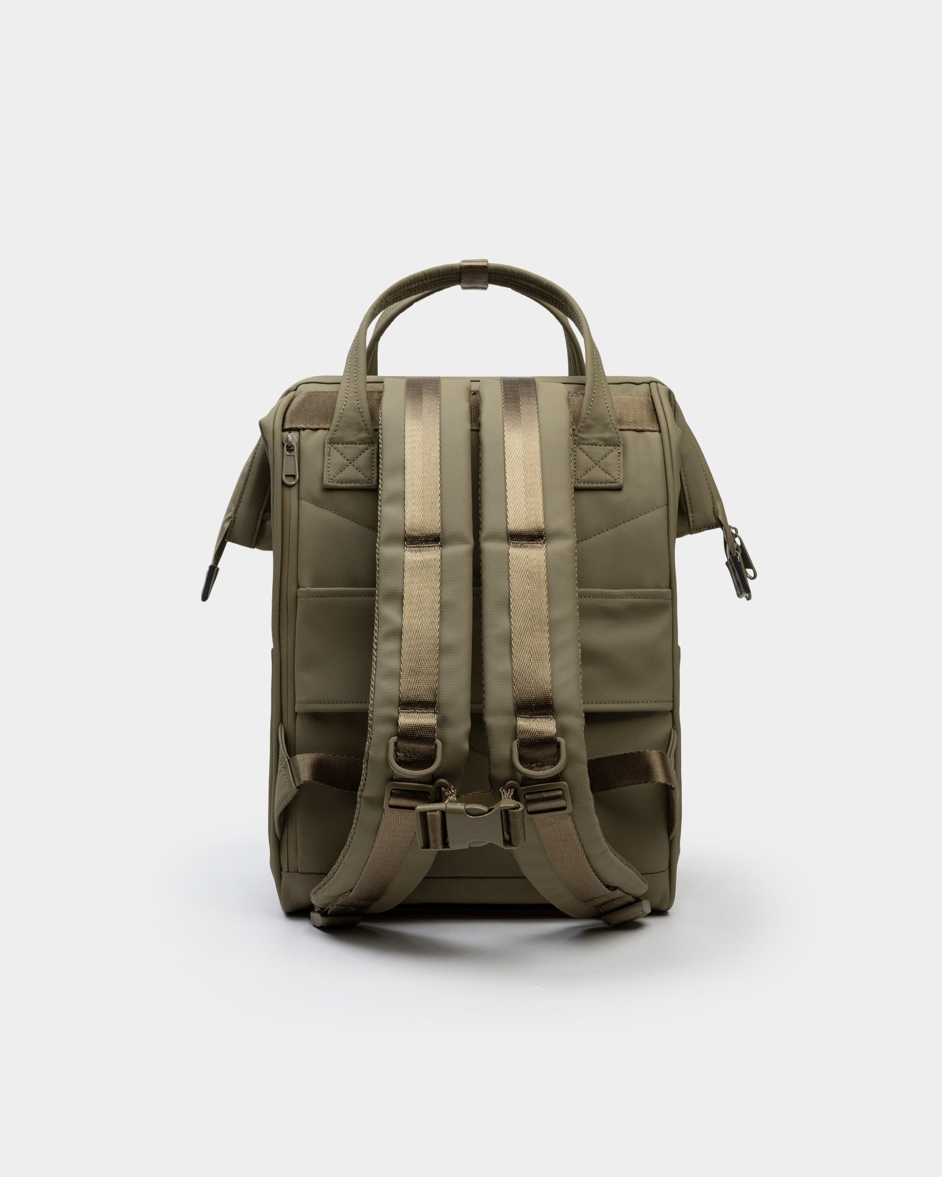 Cascade Standard Backpack – Modern Weather-Proof Travel Daypack