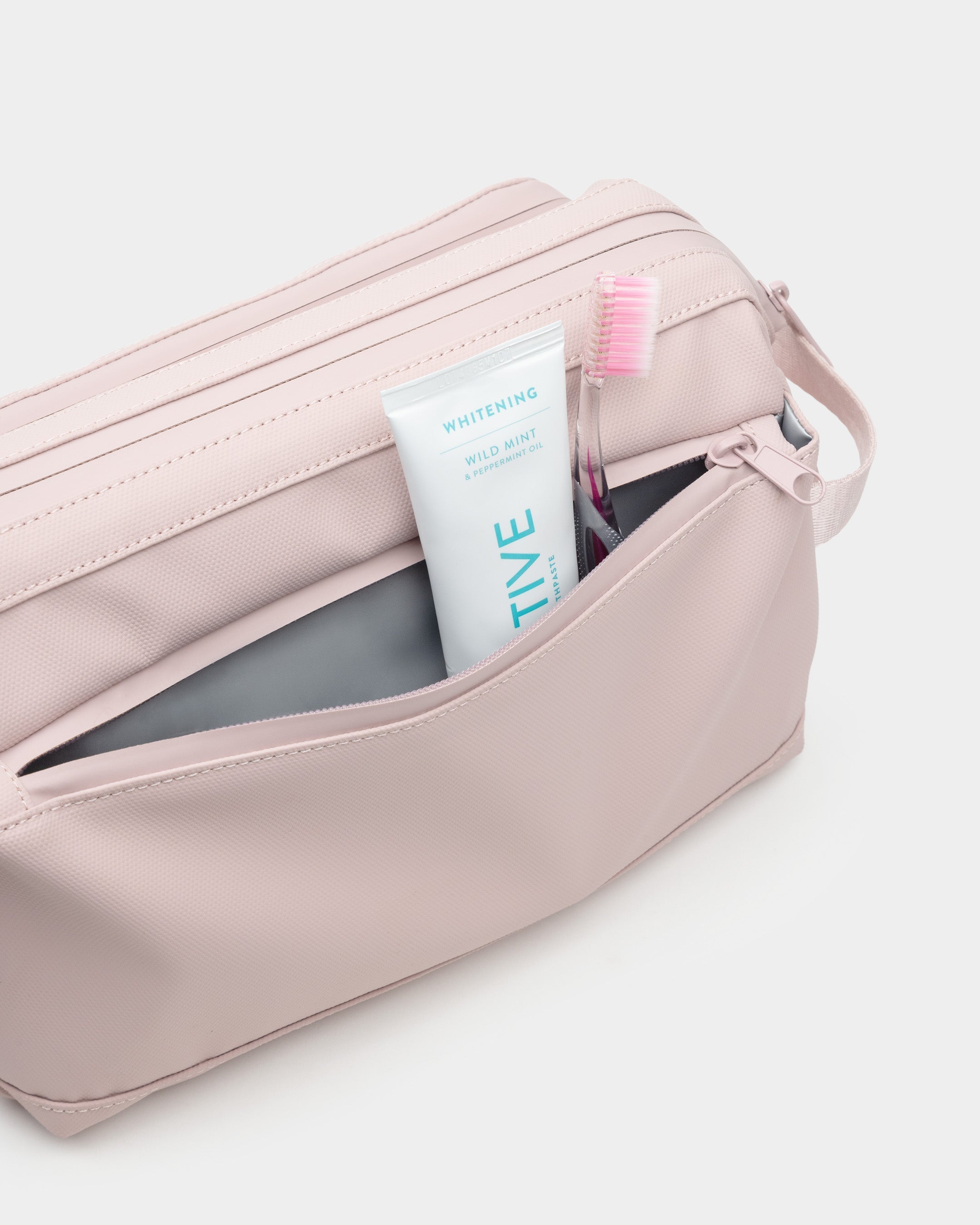 Cascade Travel Kit - 5L Toiletry Organizer