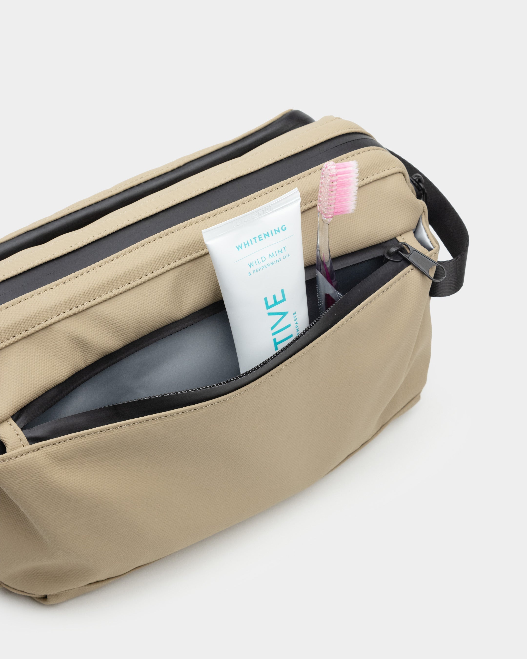 Cascade Travel Kit - 5L Toiletry Organizer