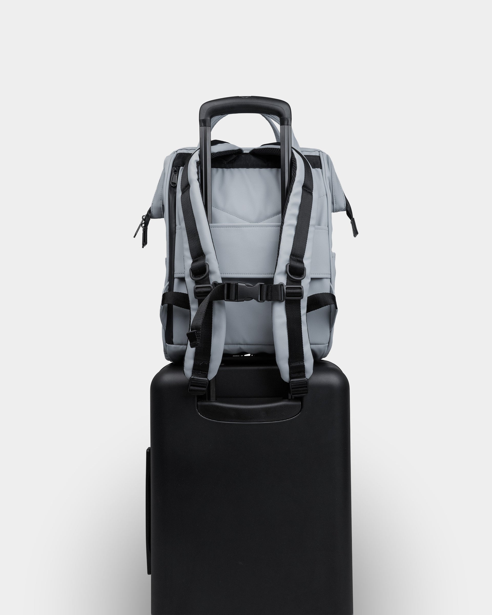 Cascade Standard Backpack – Modern Weather-Proof Travel Daypack