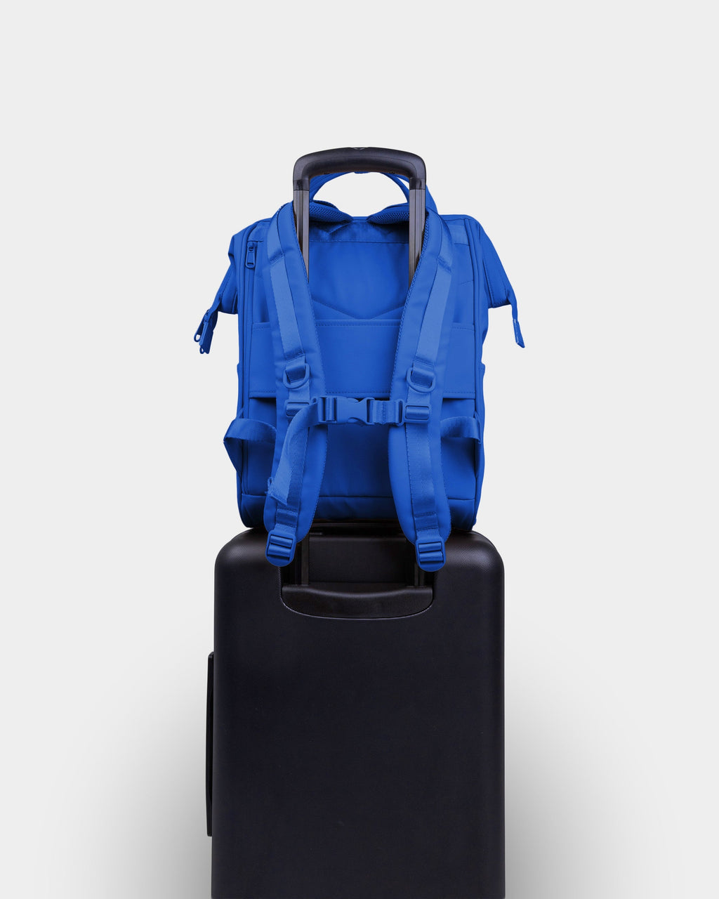 Cascade Standard Backpack – Modern Weather-Proof Travel Daypack