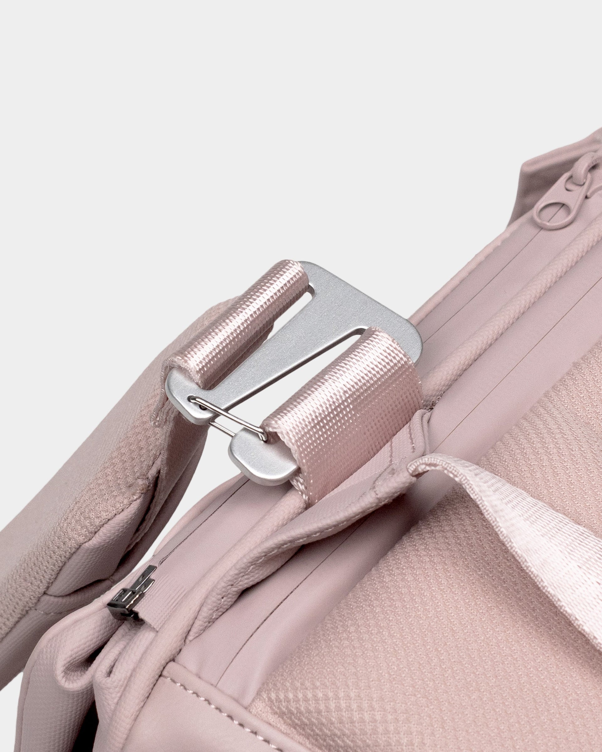 Cascade Getaway Hip-Belt Accessory for Extra Carrying Support - Image 7