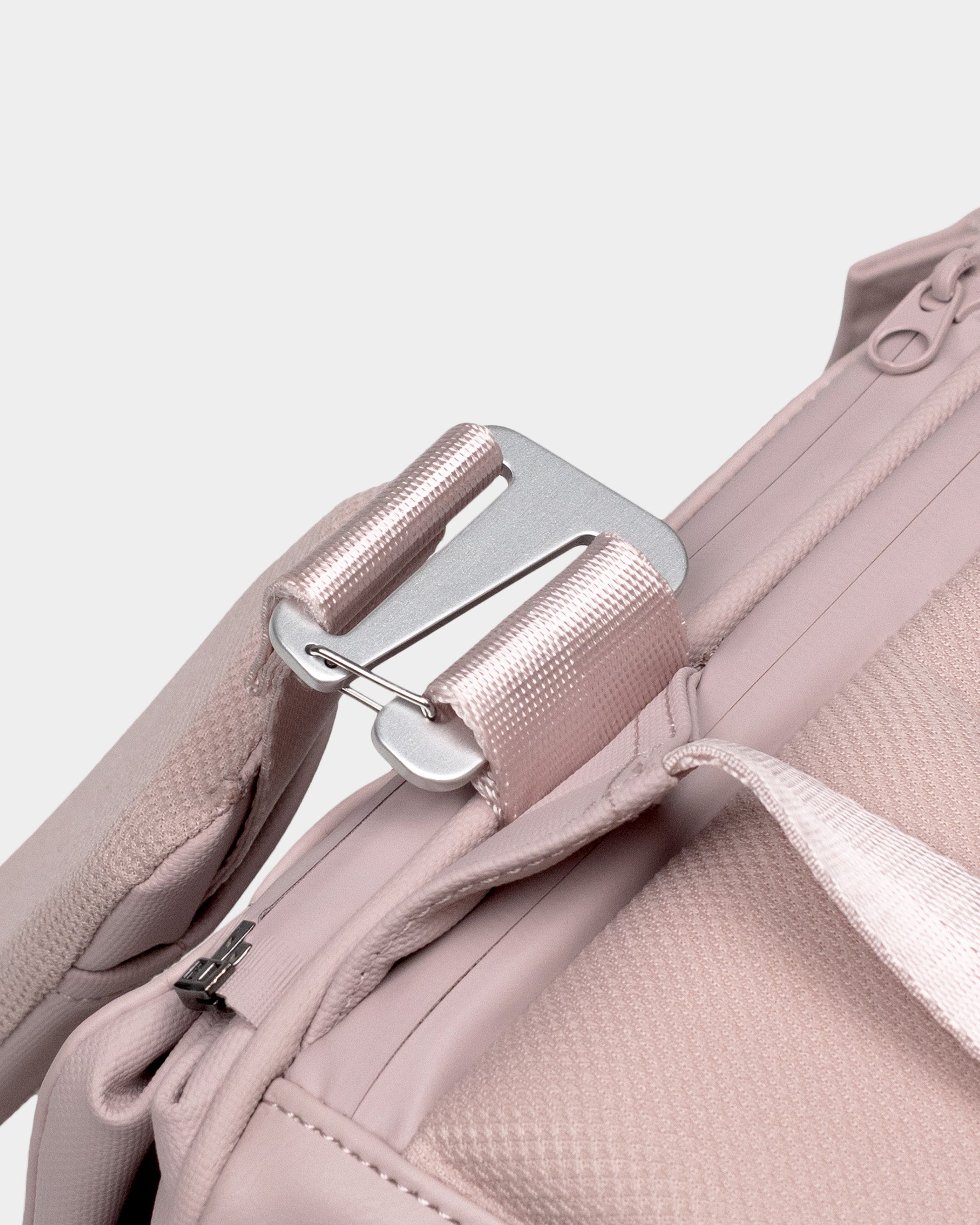 Cascade Getaway Hip-Belt Accessory for Extra Carrying Support - Image 7