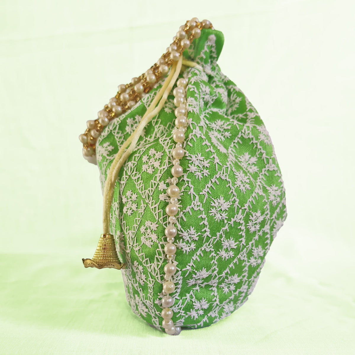 Embroidered Handcrafted Wedding Potli Bag with Beaded Accents