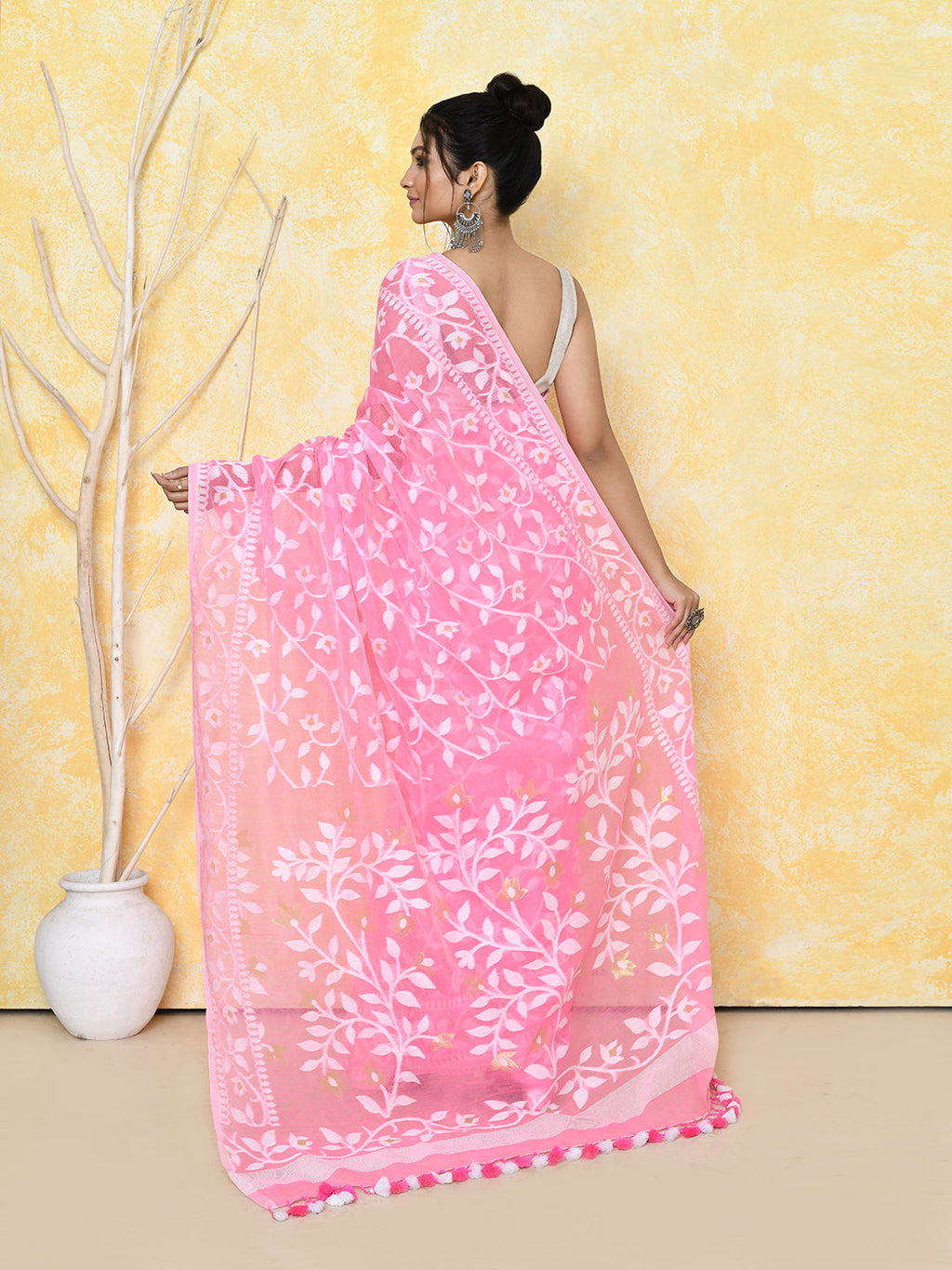 Piyari Fashion Women's Pink Cotton Silk Jamdani Saree
