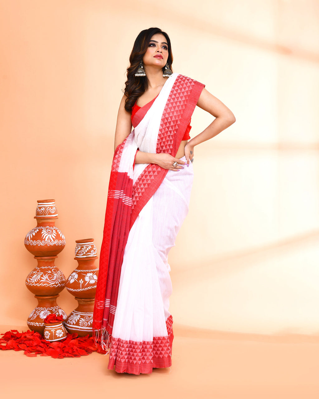 White Cotton Silk Handloom Saree with Matching Blouse Piece
