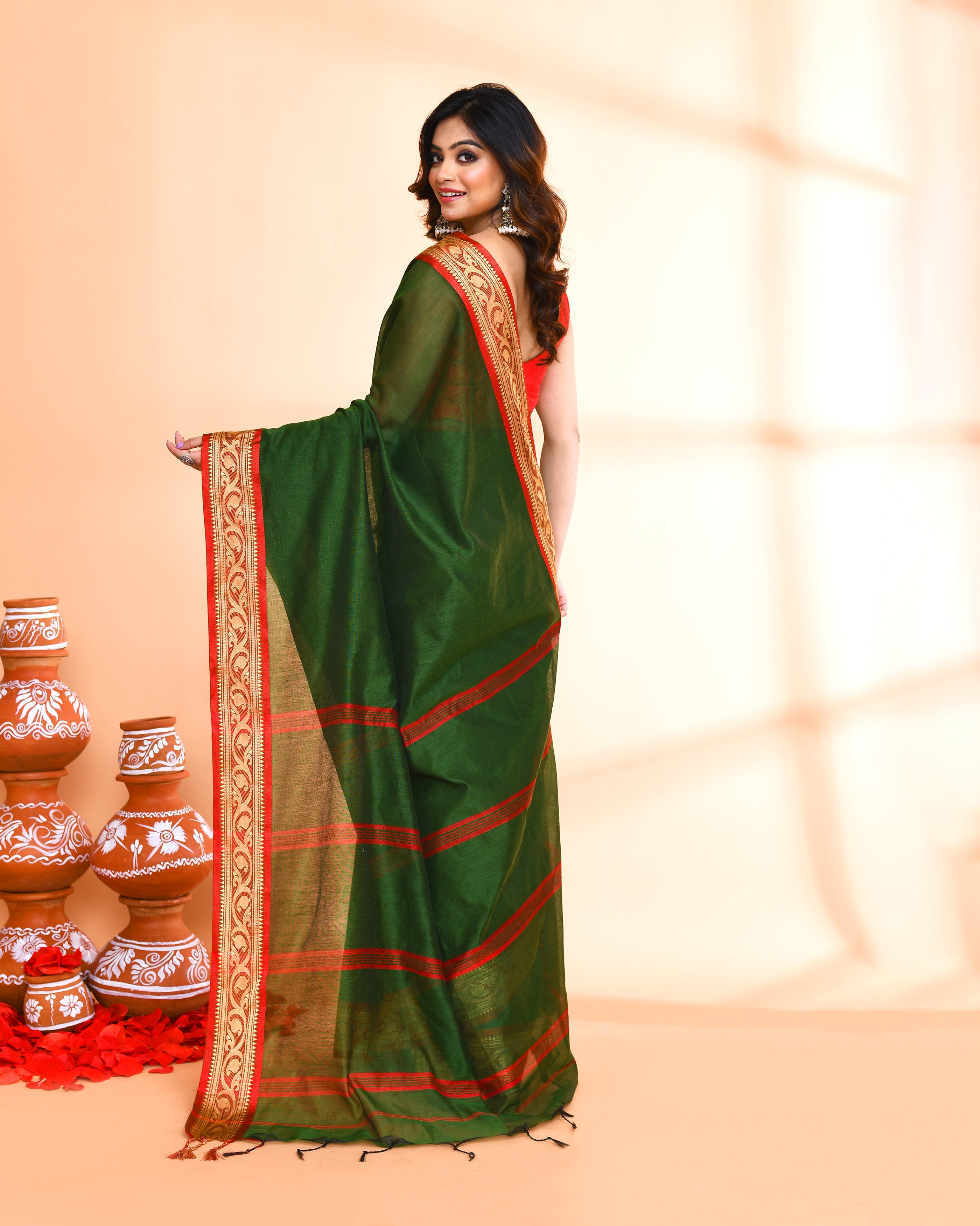 Piyari Fashion Women`s Cotton Silk Moss Green Handloom Saree With Blouse