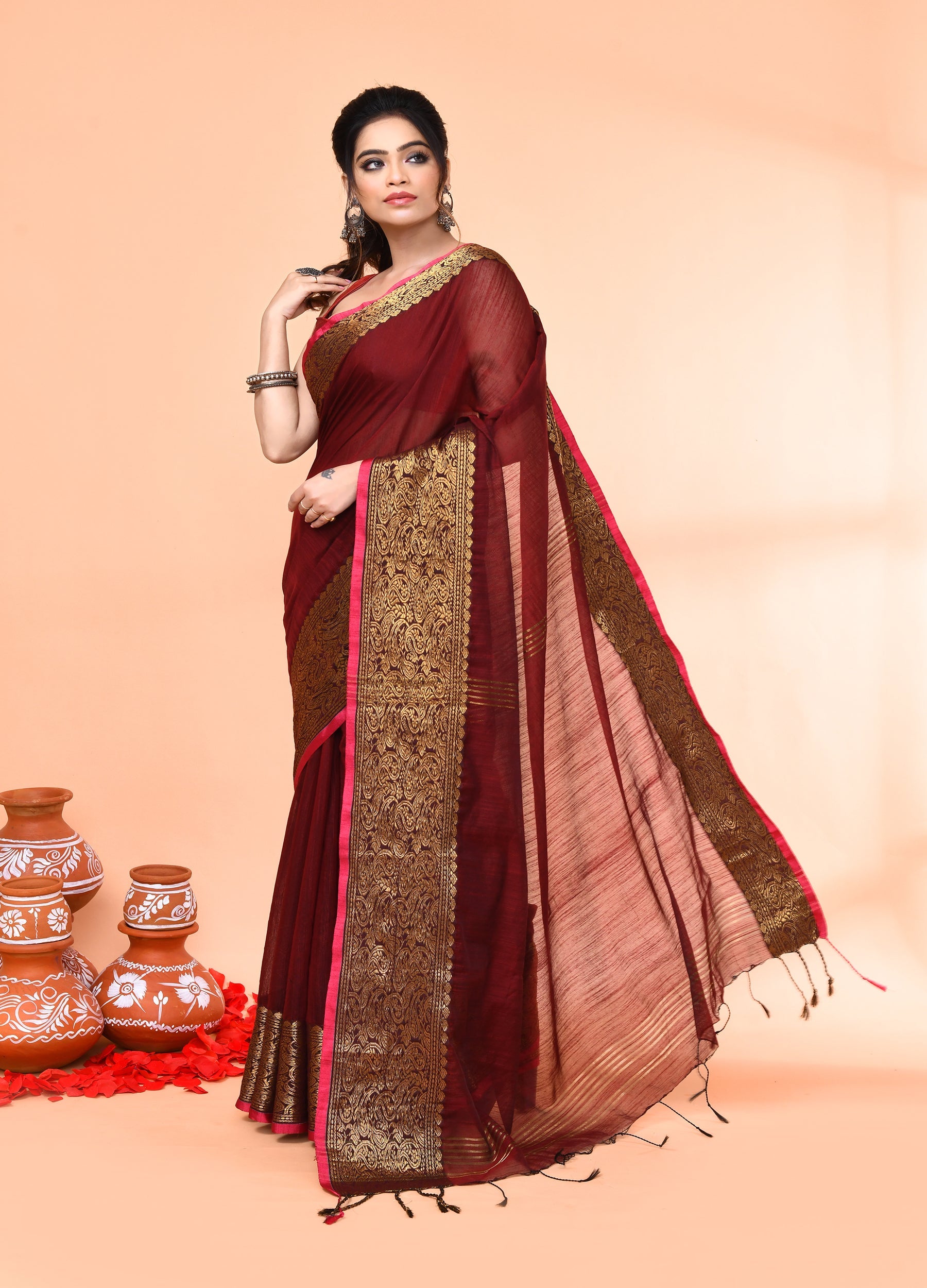 Piyari Fashion Women`s Cotton Blend Maroon Handloom Saree With Blouse