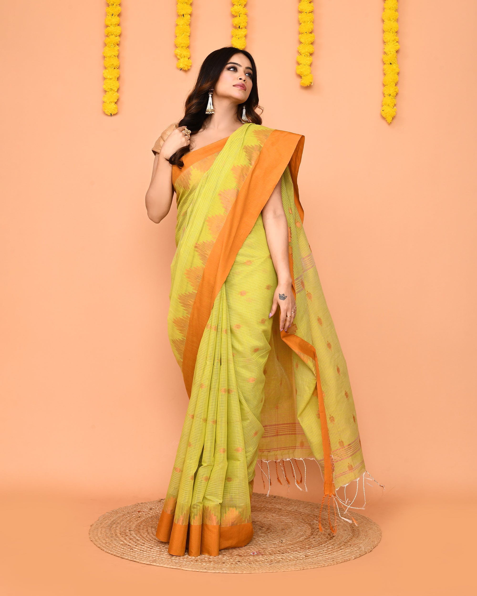 Piyari Fashion Women's Lime Yellow Cotton Blend Handloom Saree With Brown Temple Border