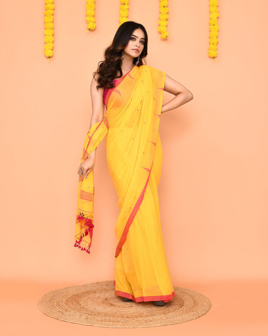 Piyari Fashion Soft Mul Cotton Yellow Jamdani Saree With Net Tassels