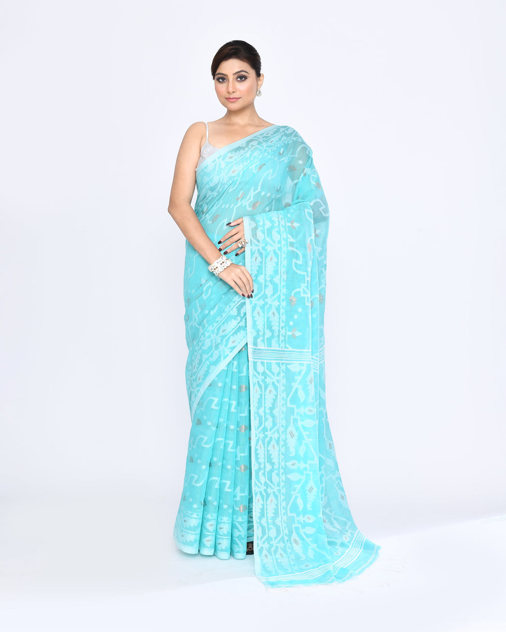Aqua Embellished Cotton Blend Jamdani Saree with traditional motifs
