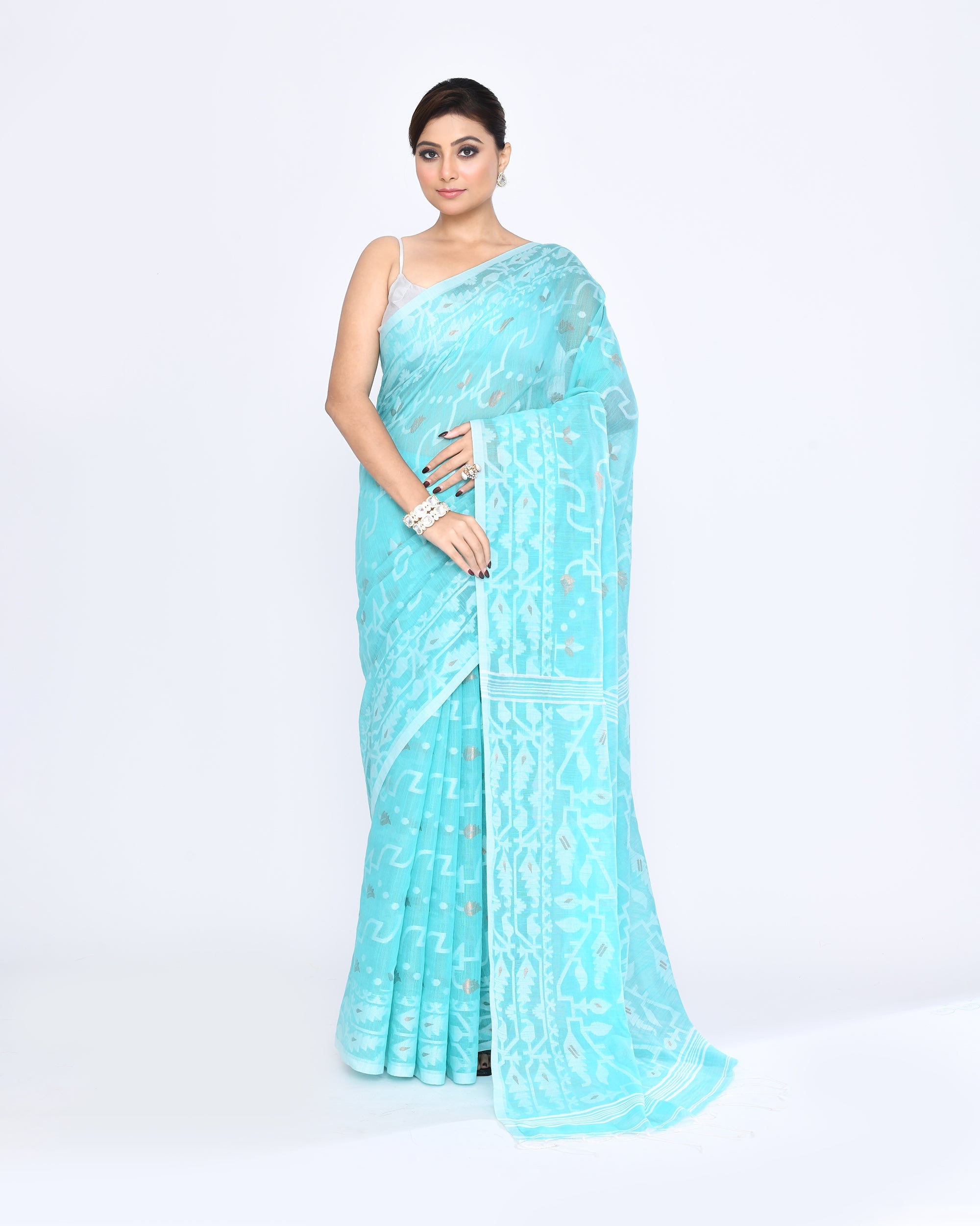 Aqua Embellished Cotton Blend Jamdani Saree with traditional motifs