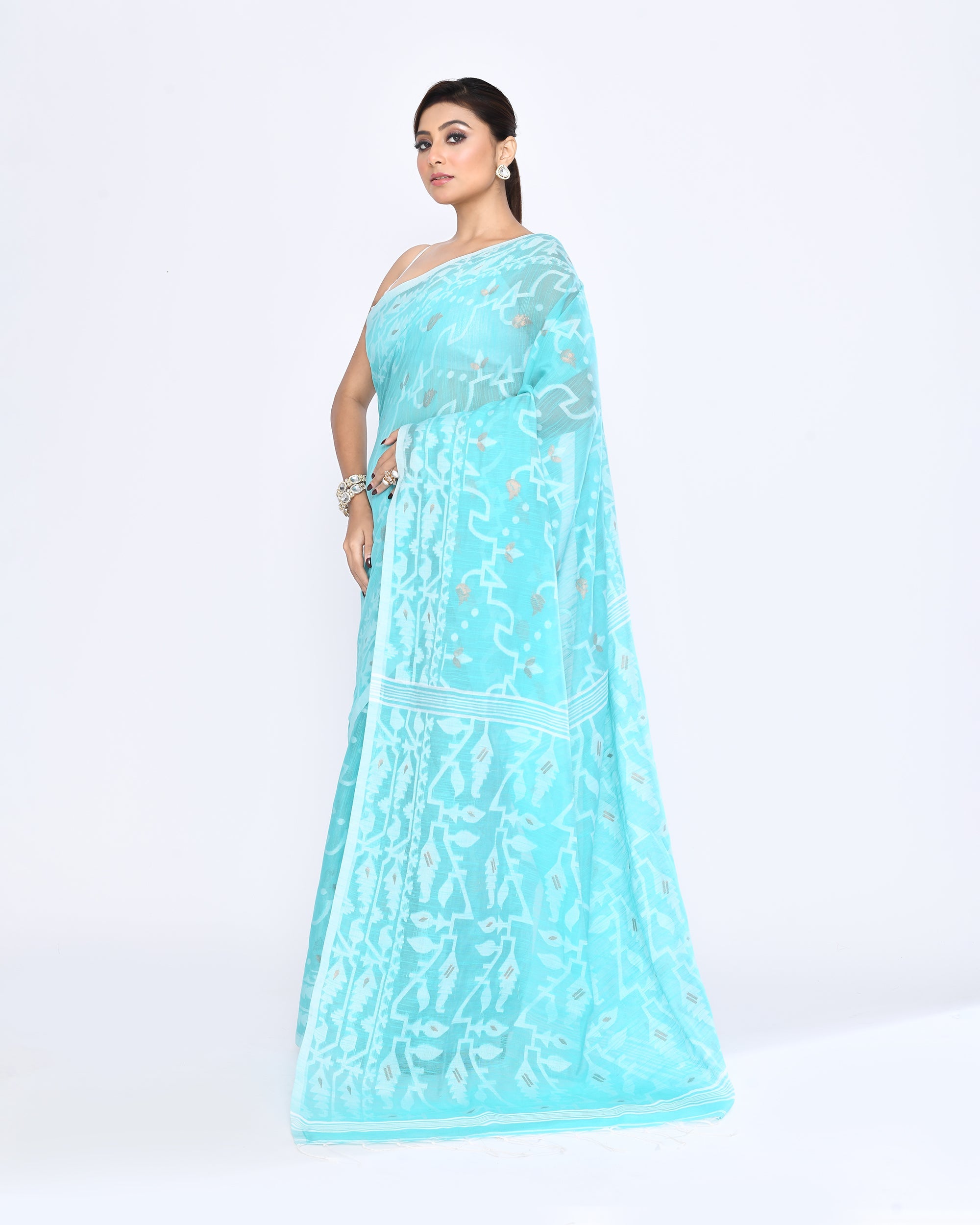 Aqua Embellished Cotton Blend Jamdani Saree with Traditional Motifs