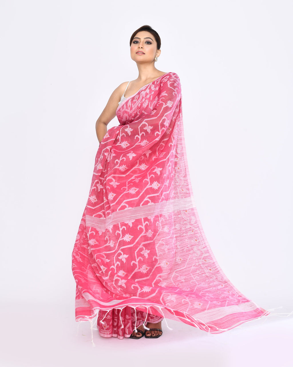 Pink Embellished Cotton Blend Jamdani Saree