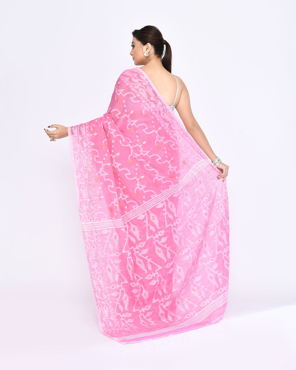 Pink Embellished Cotton Blend Jamdani Saree