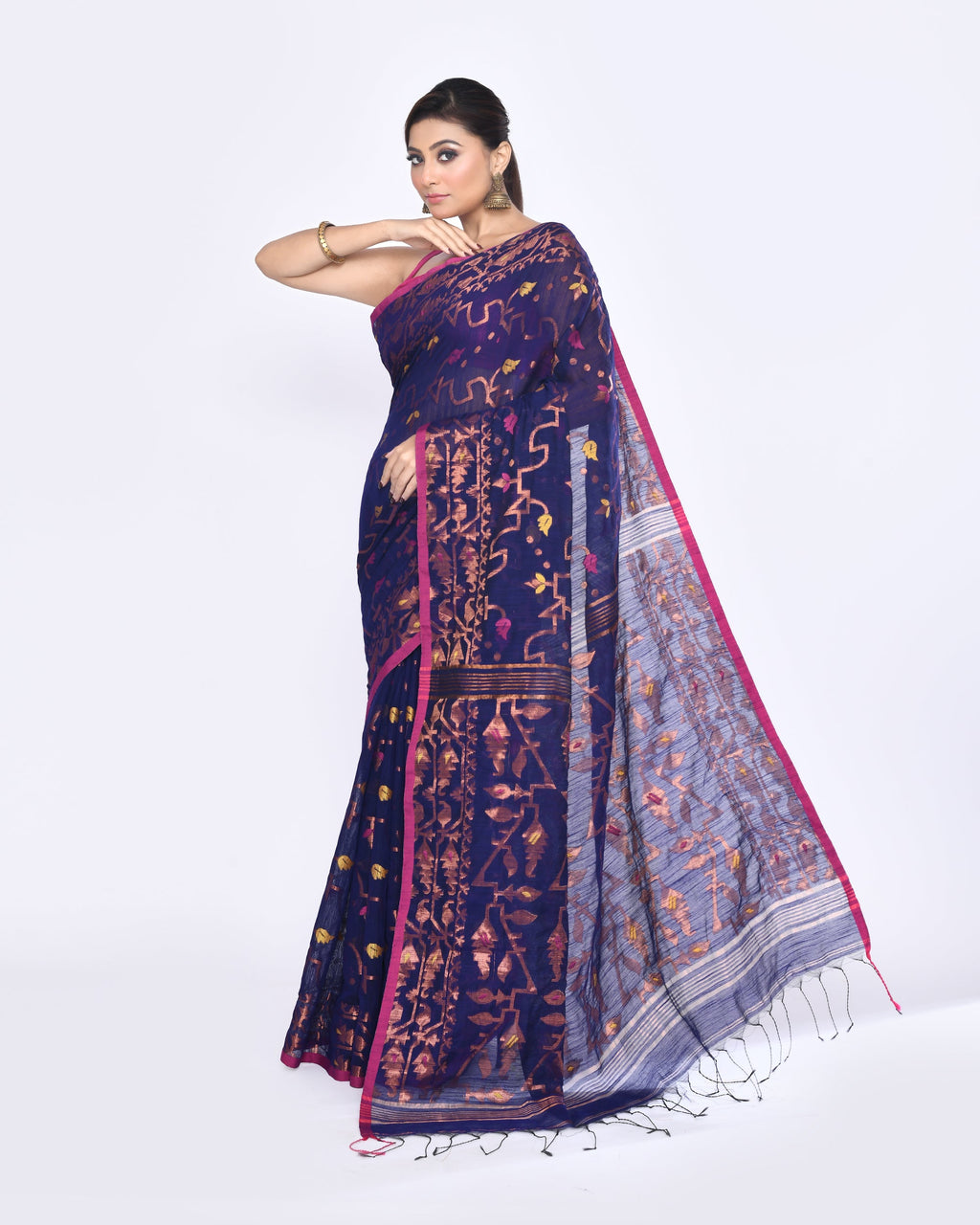 Blue Embellished Cotton Blend Jamdani Saree