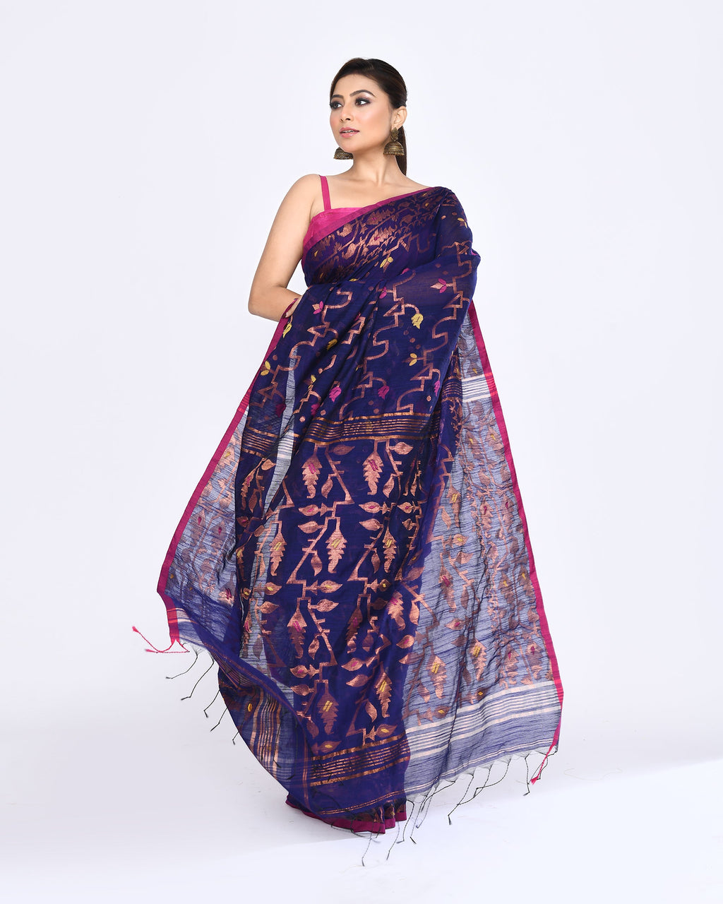 Blue Embellished Cotton Blend Jamdani Saree