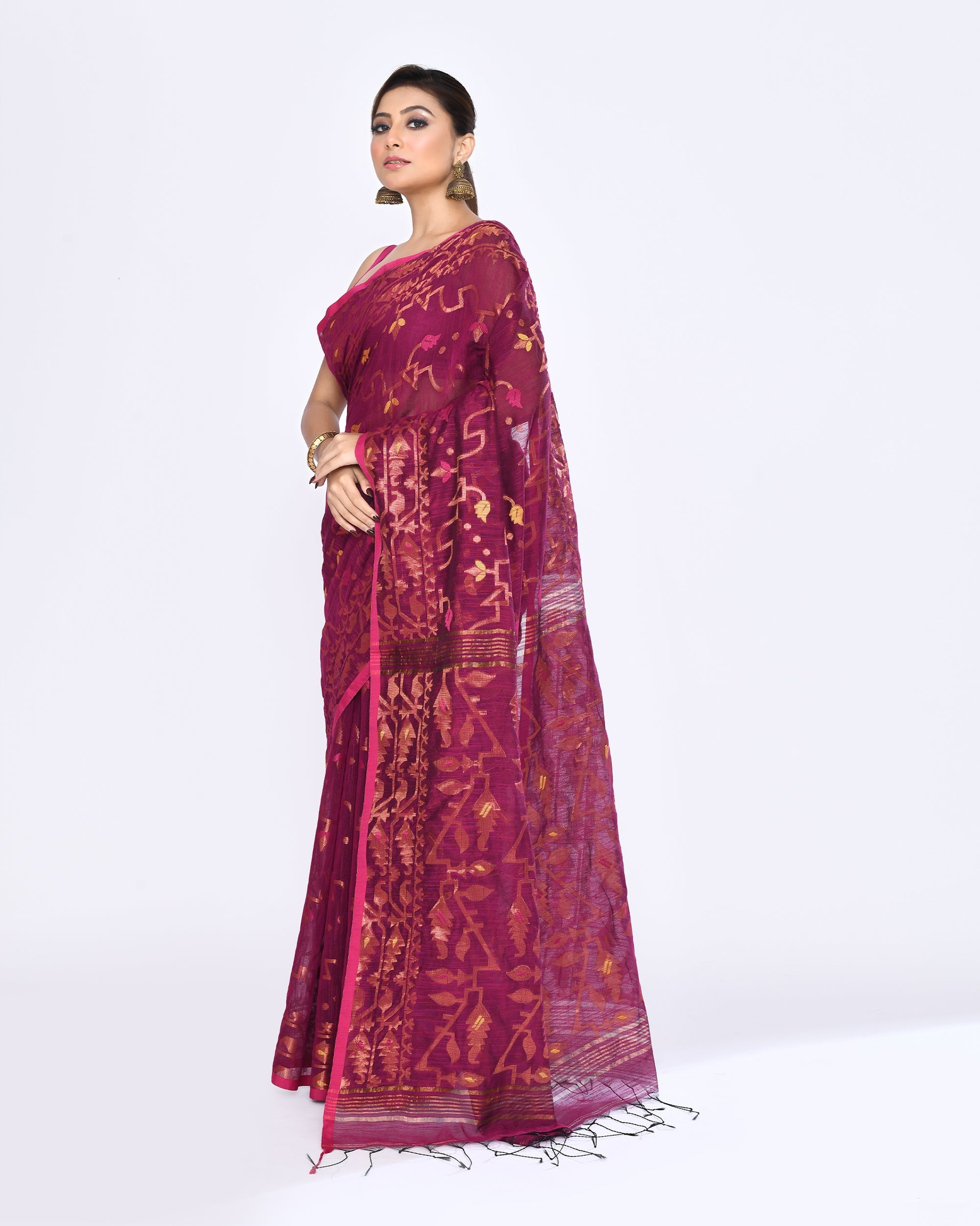 Pink Embellished Cotton Blend Jamdani Saree for Daily Elegance