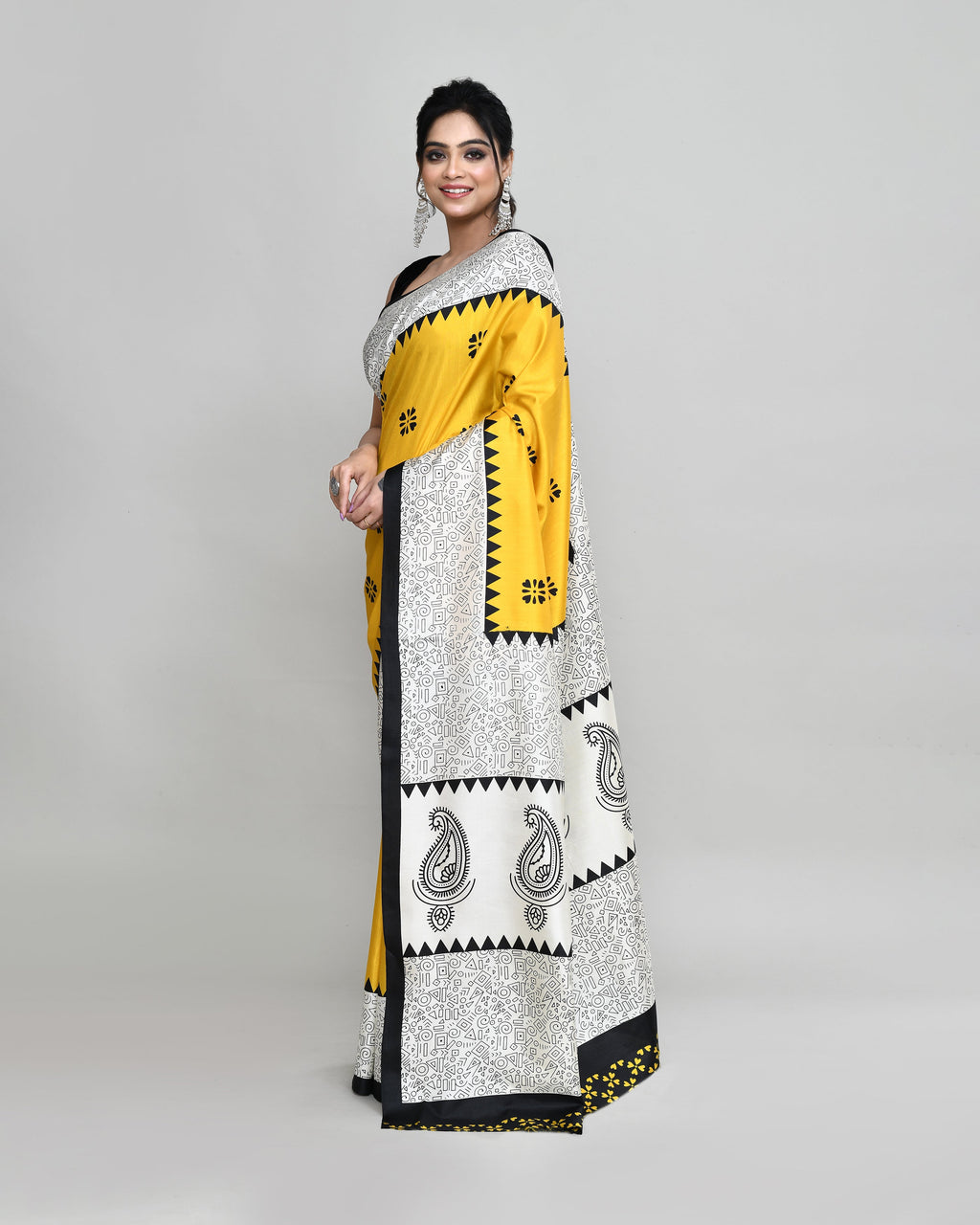 Golden Printed Silk Blend Saree with Matching Blouse