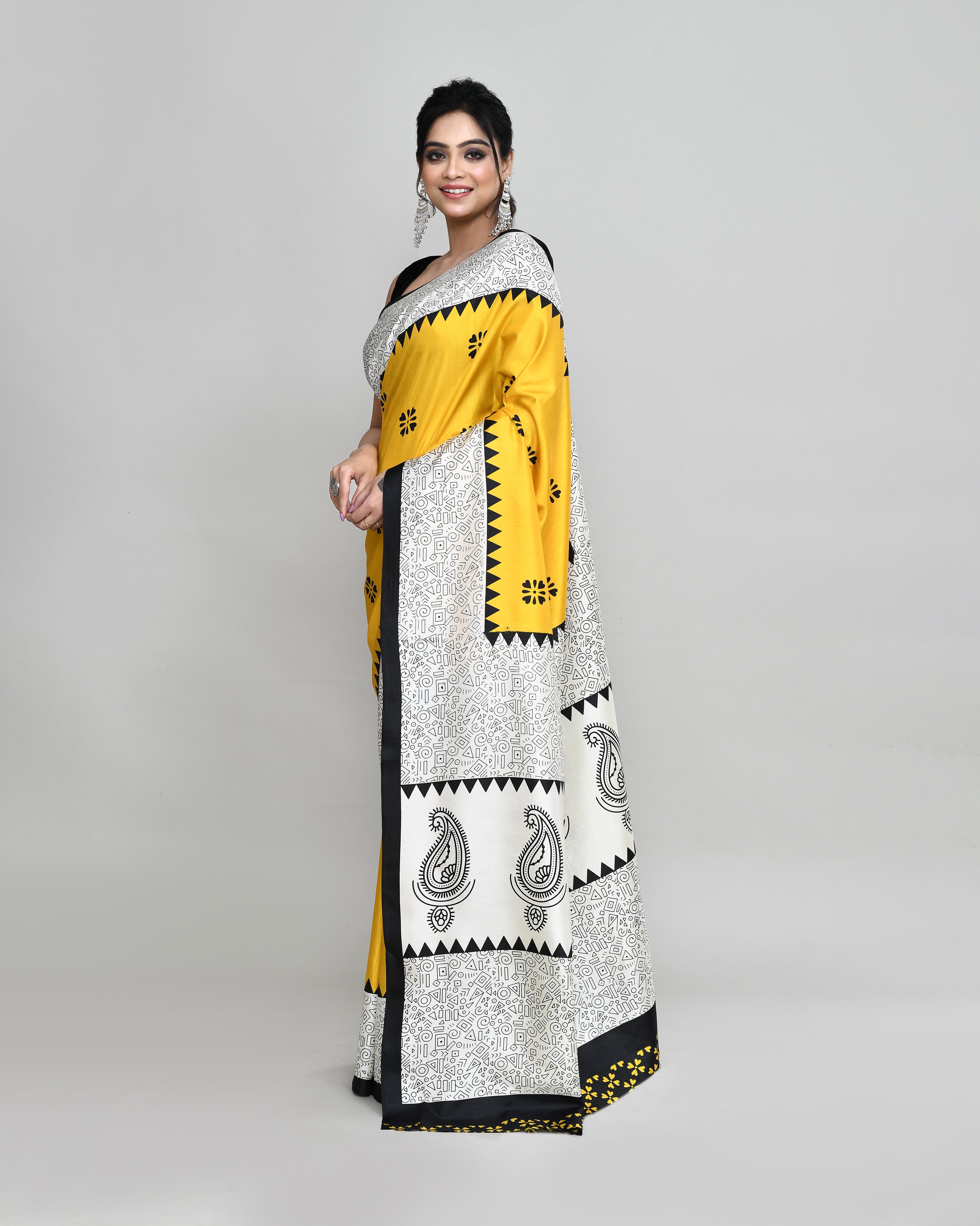 Golden Printed Silk Blend Saree with Matching Blouse