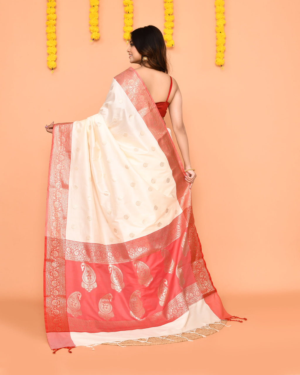 Off White Bangalore Silk Jamdani Saree with Zari Border