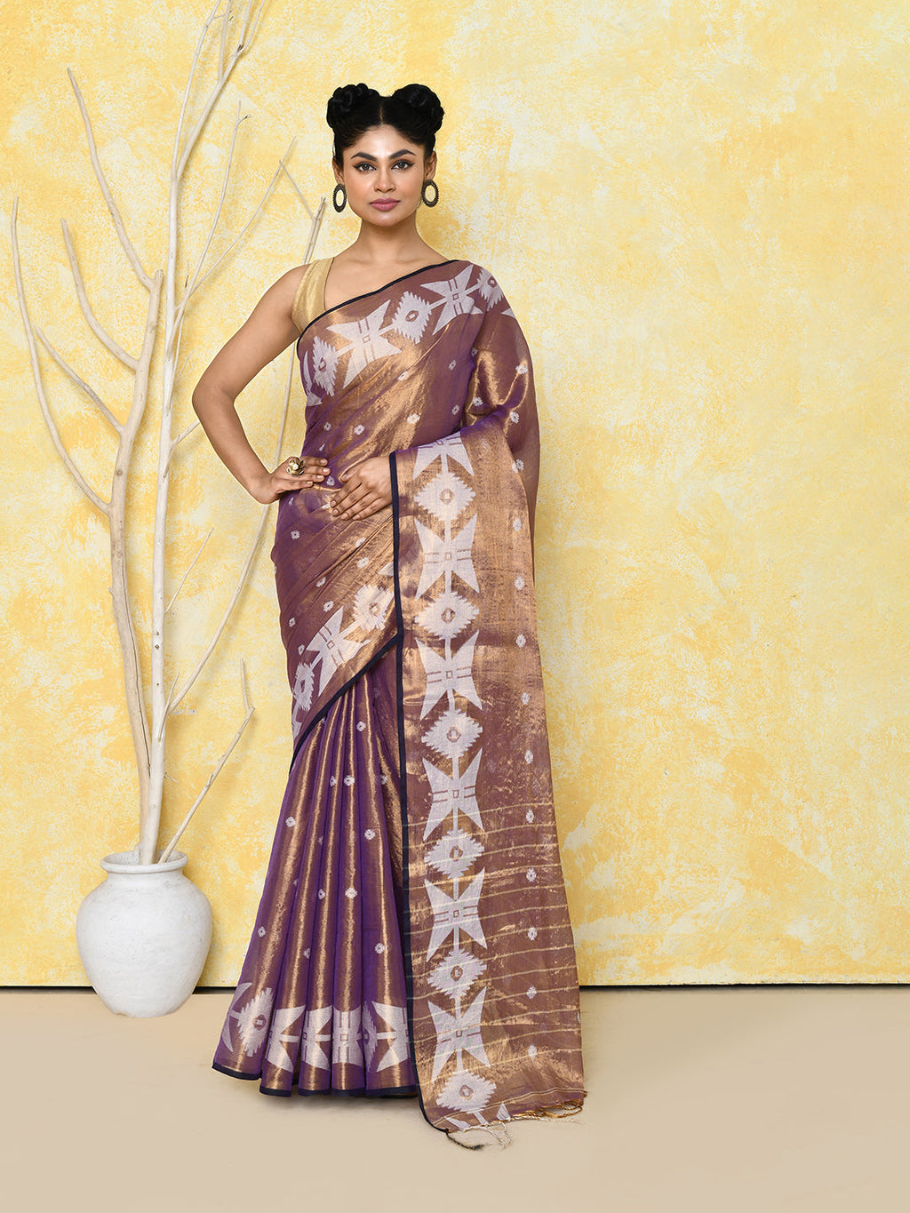 Gold and blue dual-tone organic tissue Jamdani saree with intricate detailing