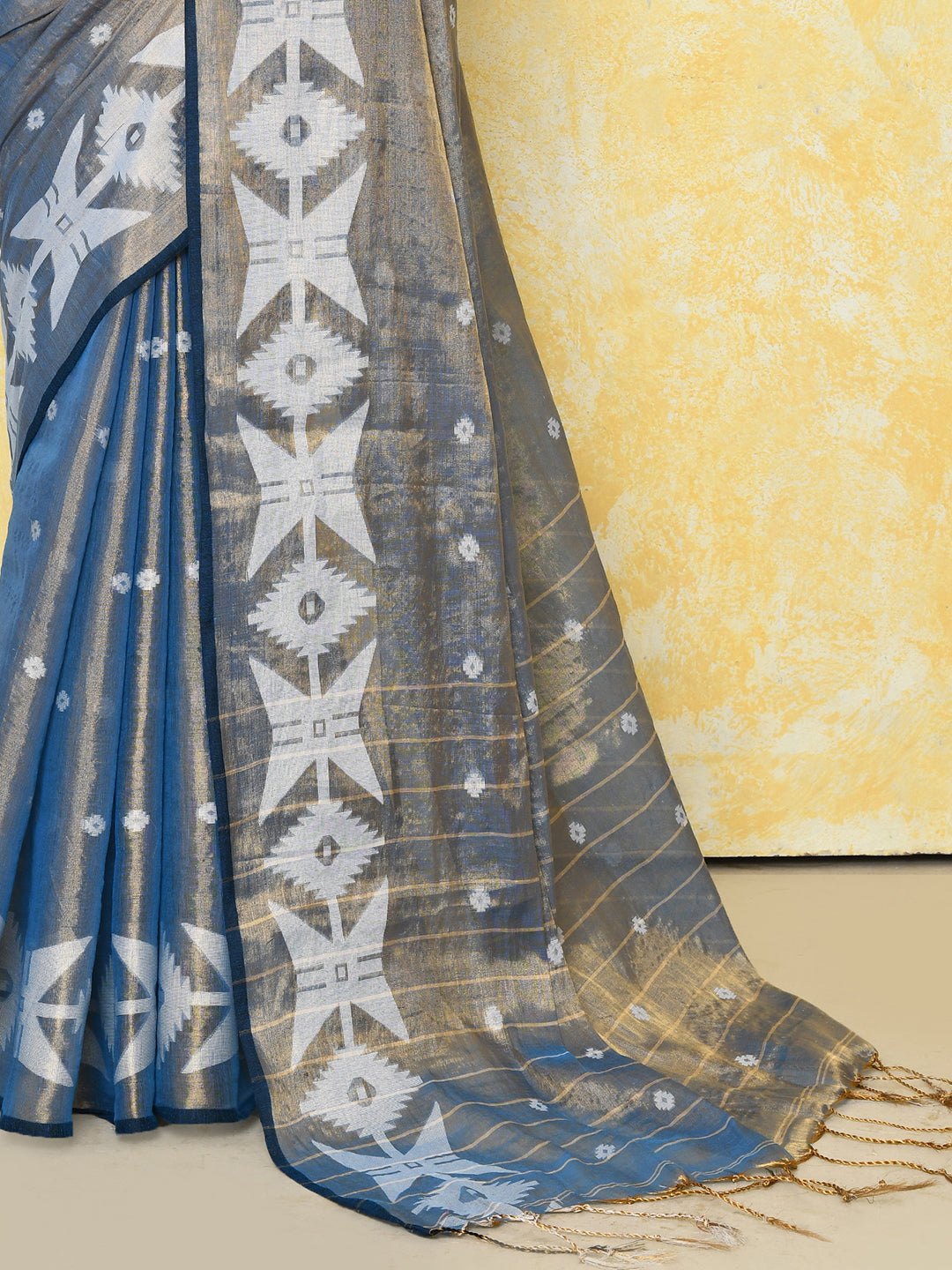Gold & Turquoise Dual Tone Organic Tissue Jamdani Saree