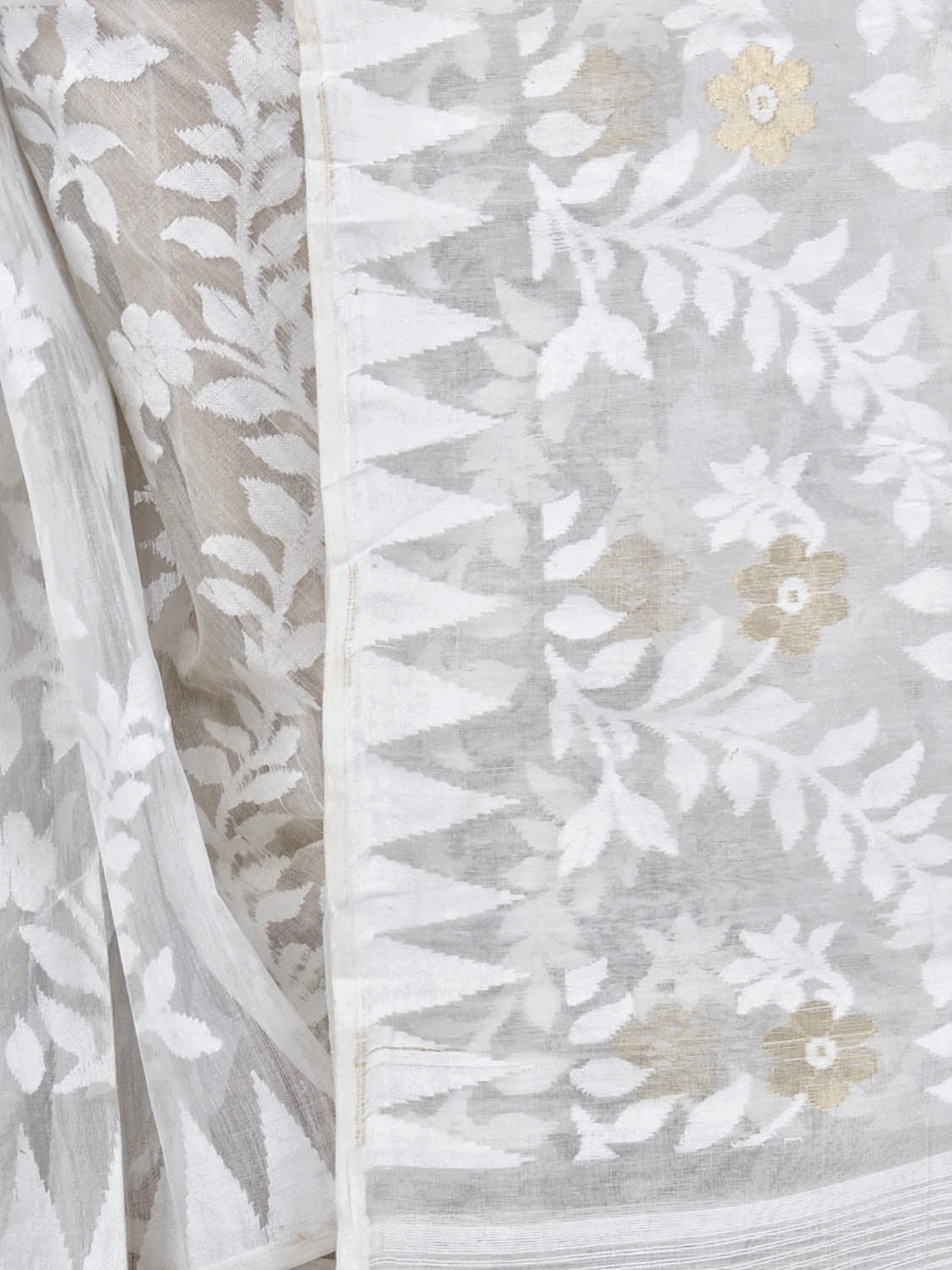 White Jamdani Handloom Cotton Blend Saree for Traditional Wear