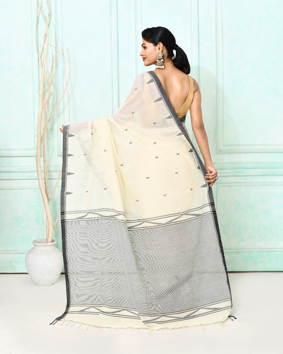 Off White Cotton Handloom Jamdani Saree with Matching Blouse