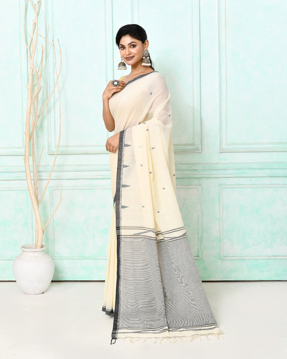 Off White Cotton Handloom Jamdani Saree with Matching Blouse