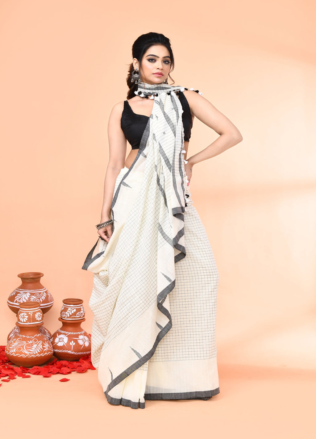 Off White Mul Cotton Jamdani Handloom Saree with Blouse