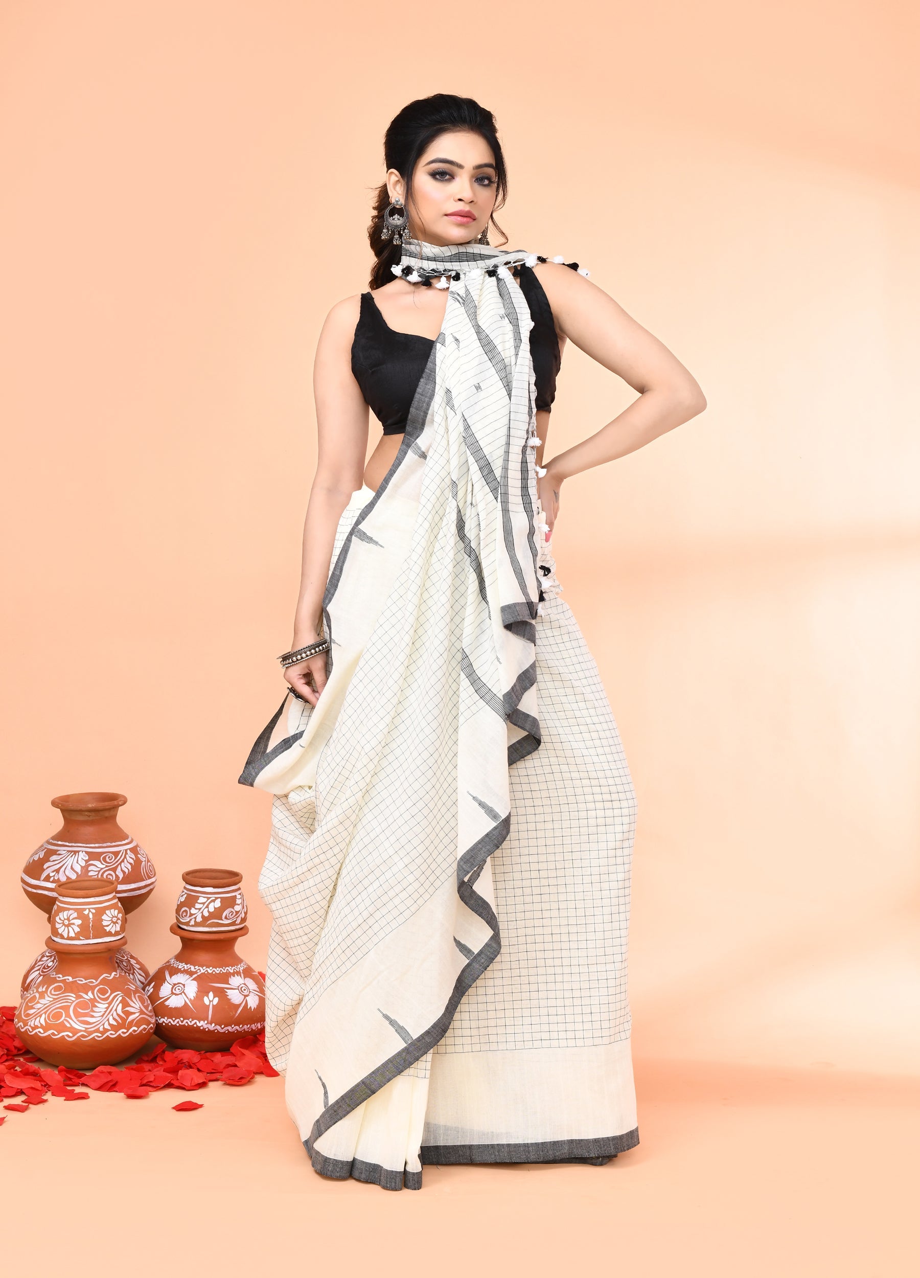 Off White Mul Cotton Jamdani Handloom Saree with Blouse