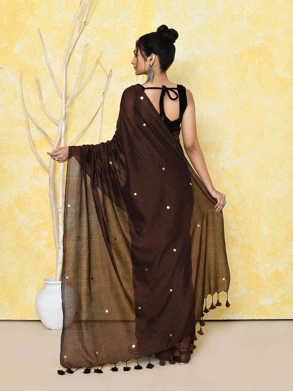 Piyari Fashion Women's Chocolate Brown Sequin Work Soft Pure Cotton Saree With Blouse Piece